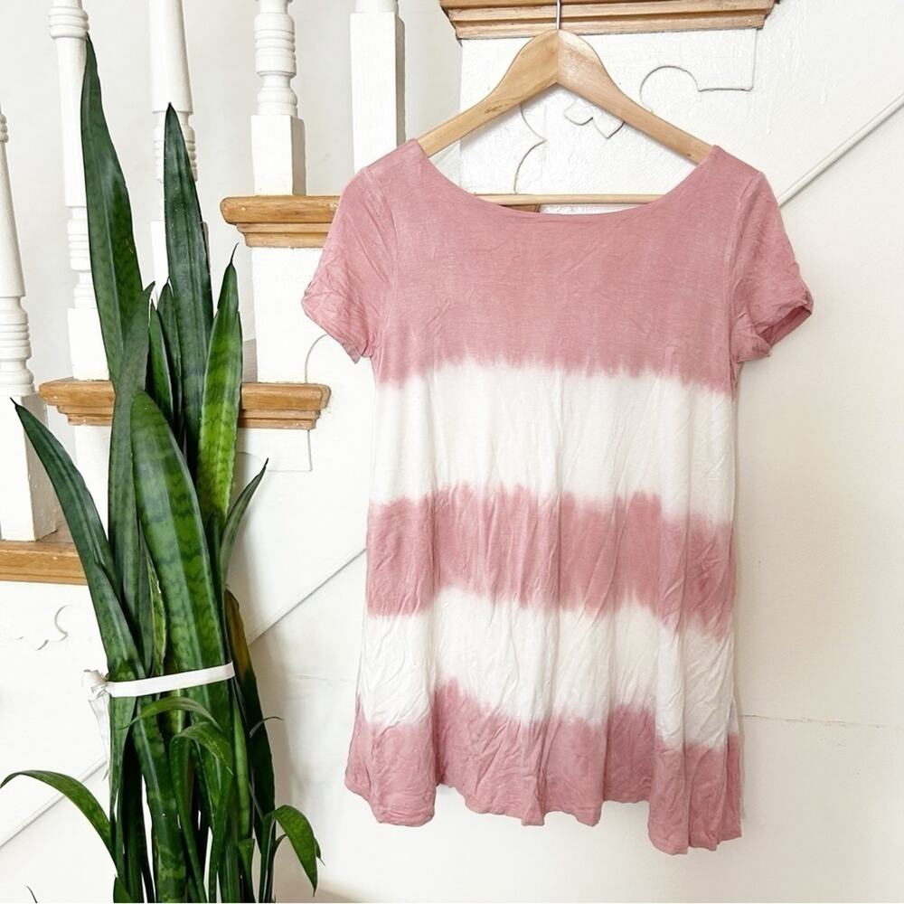 Lulu's White Pink Tie-Dye Short Sleeve V-Neck Pullover mini dress Size Small